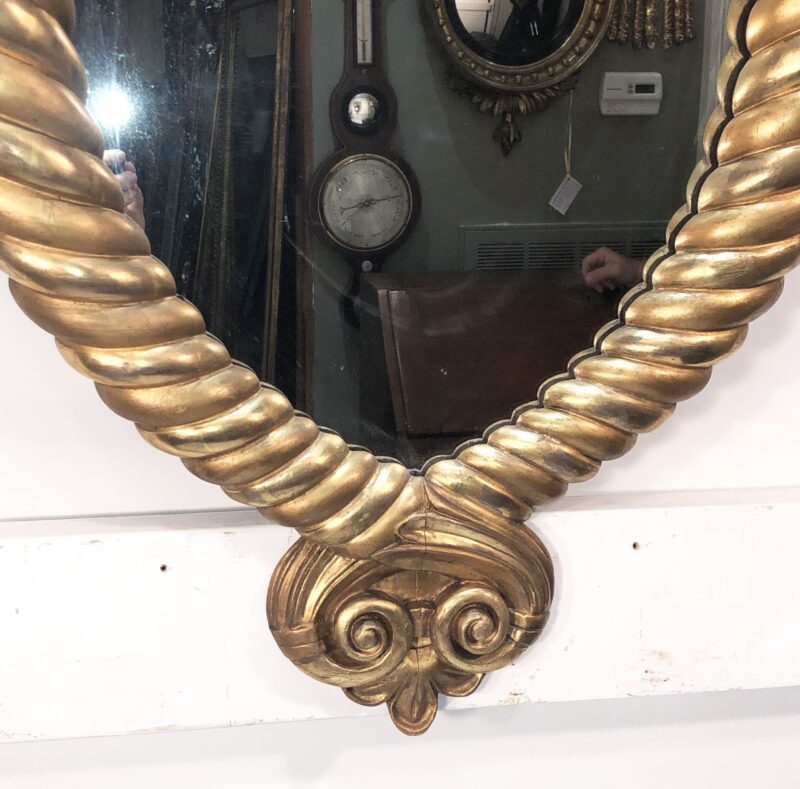Early 19th Century American Federal Gilt Wood Mirror