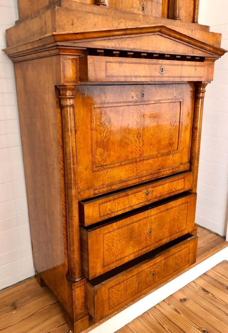 German Birchroot Biedermeier Abbatant With Architectural Pediment - Image 7