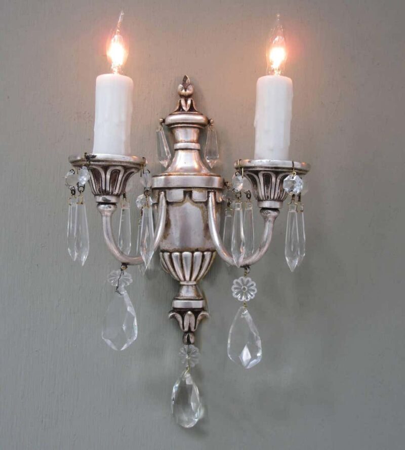 Early 20th Century Italian Neoclassical Silvered Bronze Urn and Crystal Sconces - Image 2