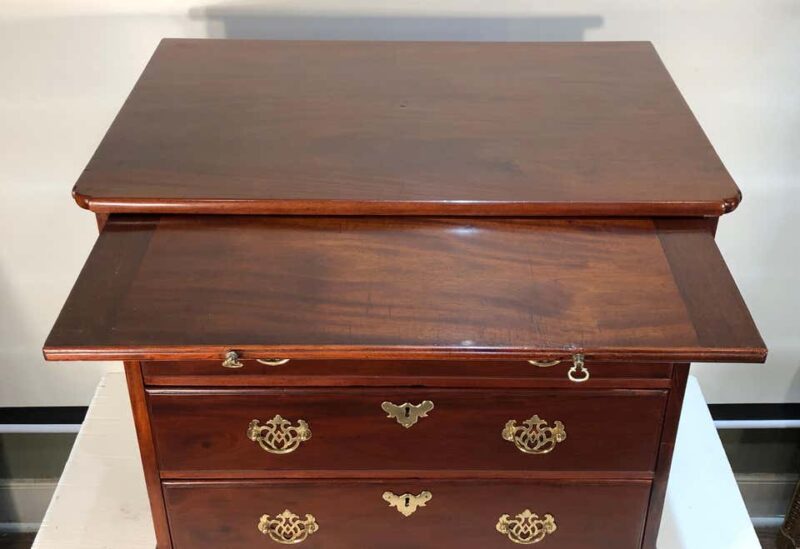 18th Century Solid Mahogany English Bachelors Chest with Brushing Slide - Image 7