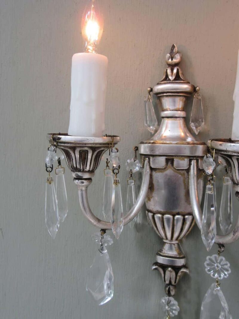 Early 20th Century Italian Neoclassical Silvered Bronze Urn and Crystal Sconces - Image 6
